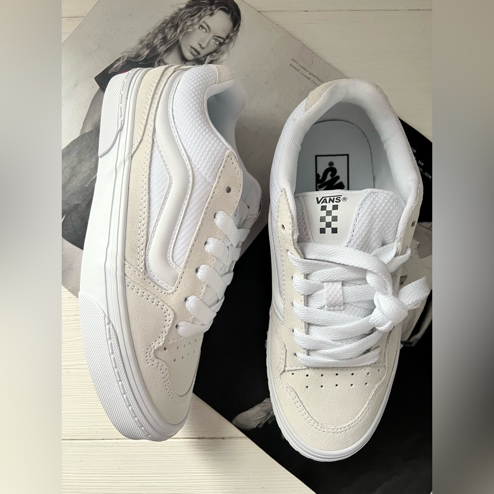 Vans Women's Cream and White Sneakers